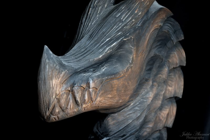 viking furniture details dragon puustikki